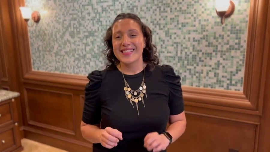 A TopProducer Network member telling her story on video